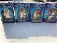 DREAMSICLES NORTHERN LIGHTS COLLECTABLE ORNAMENTS