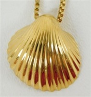 Vintage CROWN TRIFARI Signed Shell Pendant Gold