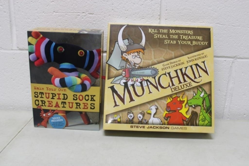 Kids Game Sock Creatures & Munchkin Deluxe