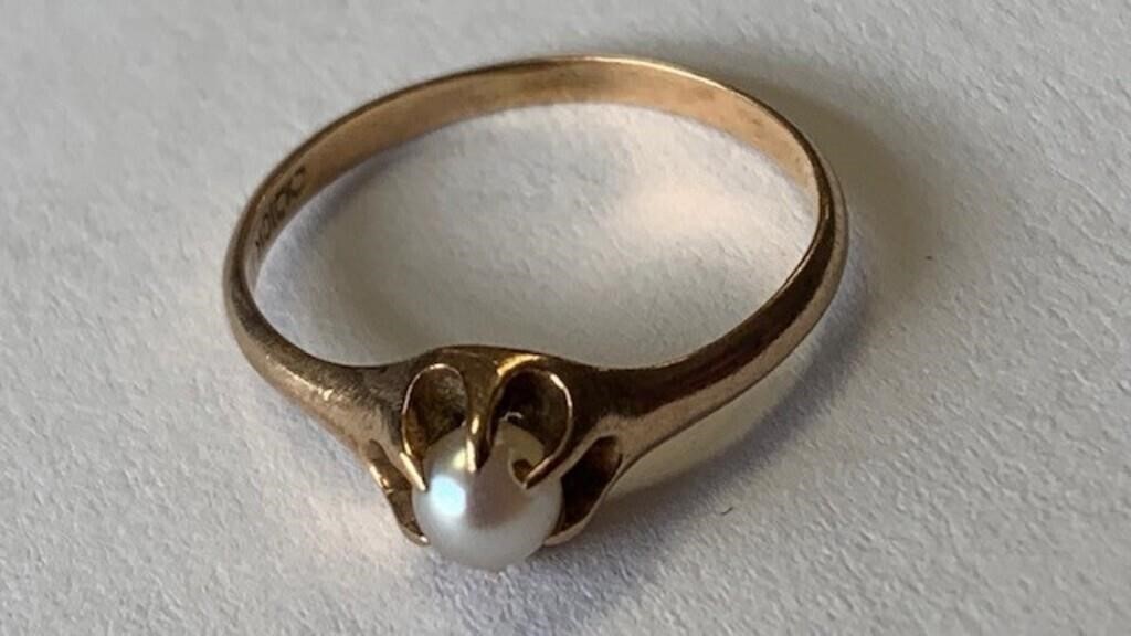 Ladies 10k Gold Ring 14mm with Pearl Setting