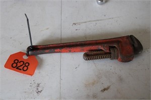 Husky pipe wrench