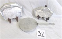 Hammered Aluminum WIld Rose - Silent Butler Trays