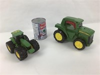 2 tracteurs/jouets John Deere