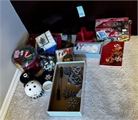 Christmas Decor & Items