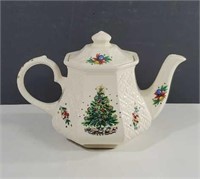 Sadler Salem Christmas Eve White Stoneware Teapot