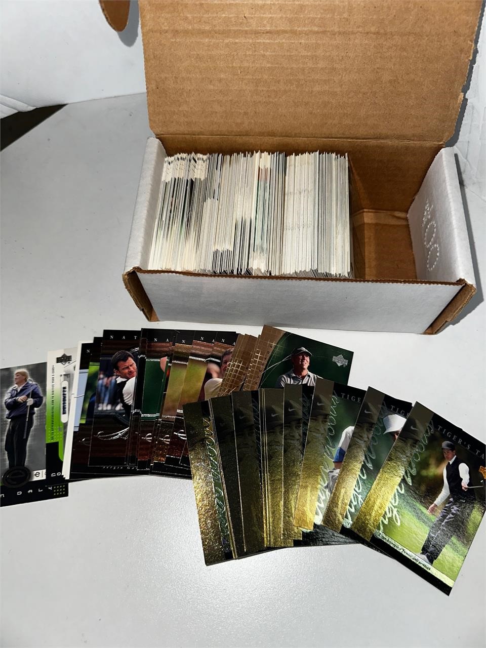 2001 golf cards with Tiger woods