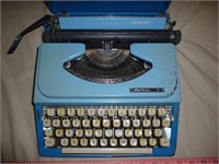 Royal Century Vintage Metal Portable Typewriter