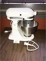 Kitchen aid Classic Stand Mixer w/Stainless Bowl