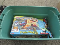 Tote, Lid Thomas the Train Tracks and Cars Etc