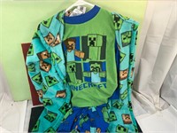 MINECRAFT PAJAMAS & ROBE SET SIZE 8 NEW NO TAGS