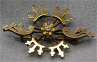 Tested 14K y gold antique pin w/ approx. 13 point