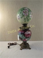 ANTIQUE GONE WITH THE WIND LAMP;