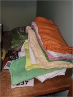 LOT DISH RAGS & OTHER
