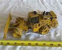Cat Landfill Compactor Toy 1/50