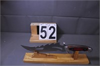 Frost Cutlery Knife On Stand