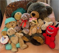 VINTAGE STUFFED ANIMALS: BEARS & OTHER