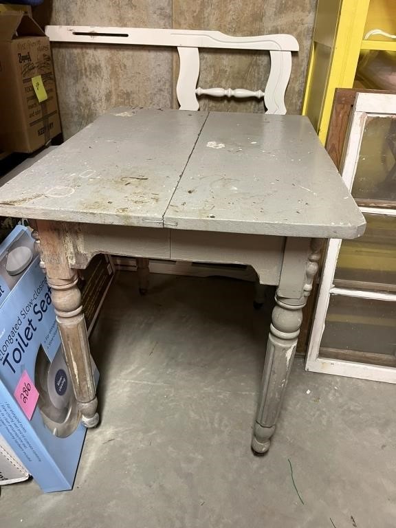 GREY ROLLER TABLE