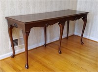 Vintage Queen Anne Style Hall Table