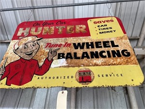 Hunter Wheel Balancing sign 34Wx27T SST