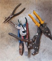 VARIETY OF PLIERS