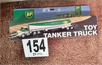 Bp Tanker Toy Truck In Box(LR)