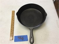 #8 CAST IRON FRYER PAN