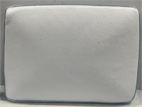 Memory foam pillow