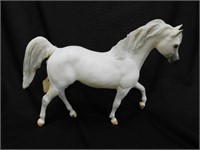Breyer Equus Arabian stallion horse w/ body rubs