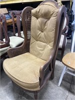 Accent Tan /Wood Chair