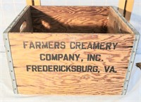oldFarmers Creamery Dairy wooden crate