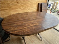 Formica Top Kitchen Table, 2 leaves