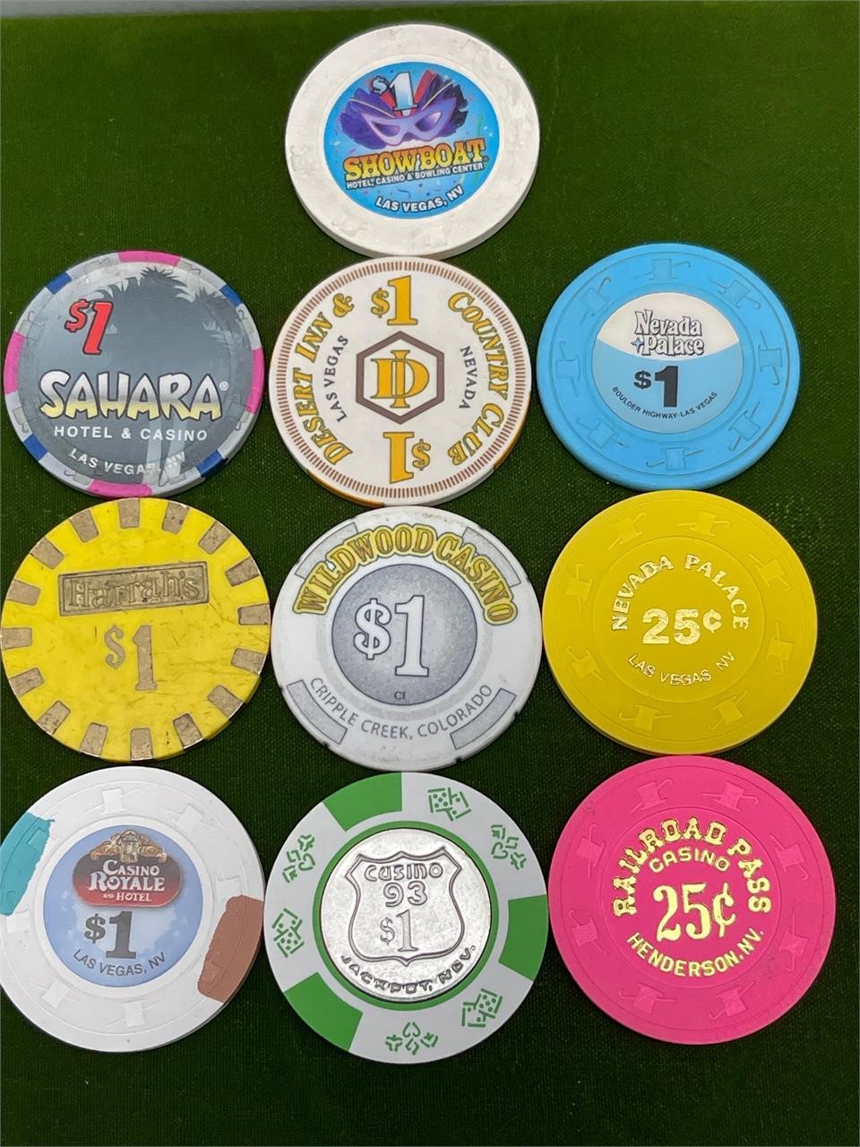 10-VINTAGE LAS VEGAS CASINO CHIPS