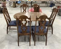 Wooden table w/ one leaf & 6 chairs - no visible