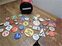 40 collectable vintage BUTTONS