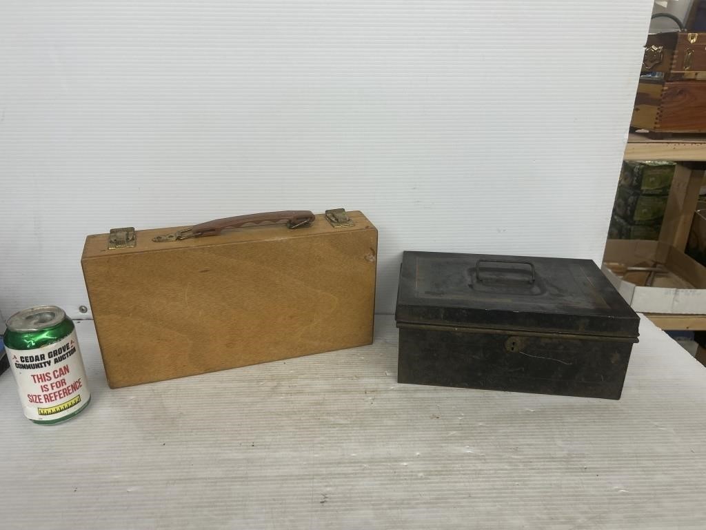 Artist suitcase and metal container