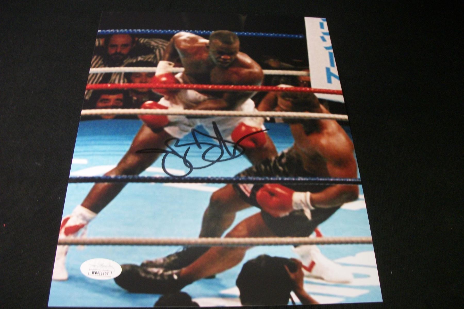 JAMES BUSTER DOUGLAS SIGNED 8X10 PHOTO JSA