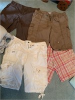 BERMUDA SHORTS, POLO SIZE 4, GAP SIZE 4, TOMMY