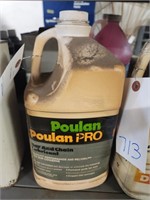 1 gallon Poulan bar & chain oil