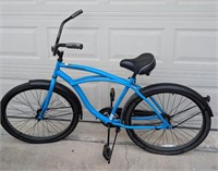 Vintage Huffy style bike. Runs great! Smurf blue