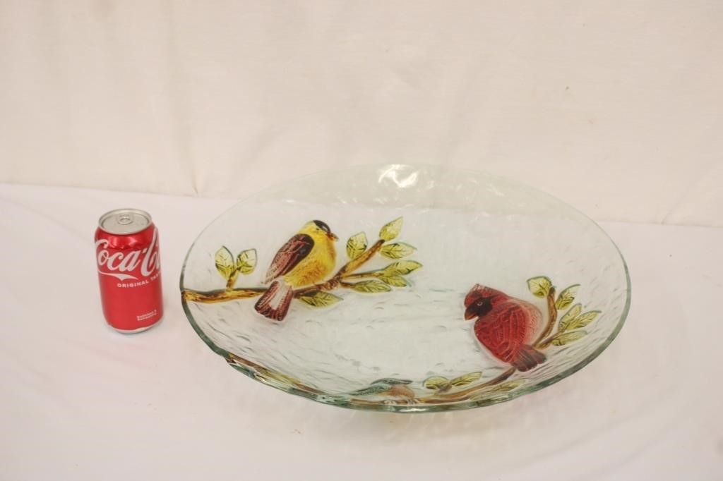 18" Glass Bowl w/ Birds Good For Bird Bath