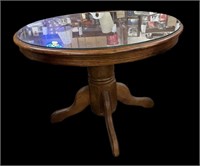 Round Glasstop Oak Table w’ 4 Pressed Back Chairs