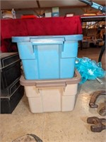 Pair of small totes with lids