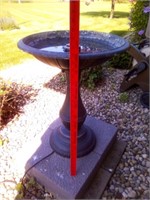 Metal bird bath / fountain.