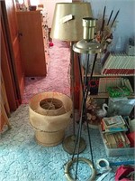 2 Vintage Lamps with Lamp Shades