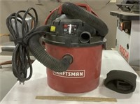 Craftsman 2.5 gal Wet/ Dry vacuum