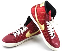 Nikes - Blazer mid Varsity Red Metallic Gold
