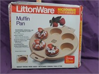 Microwave Muffin Pan by Litton