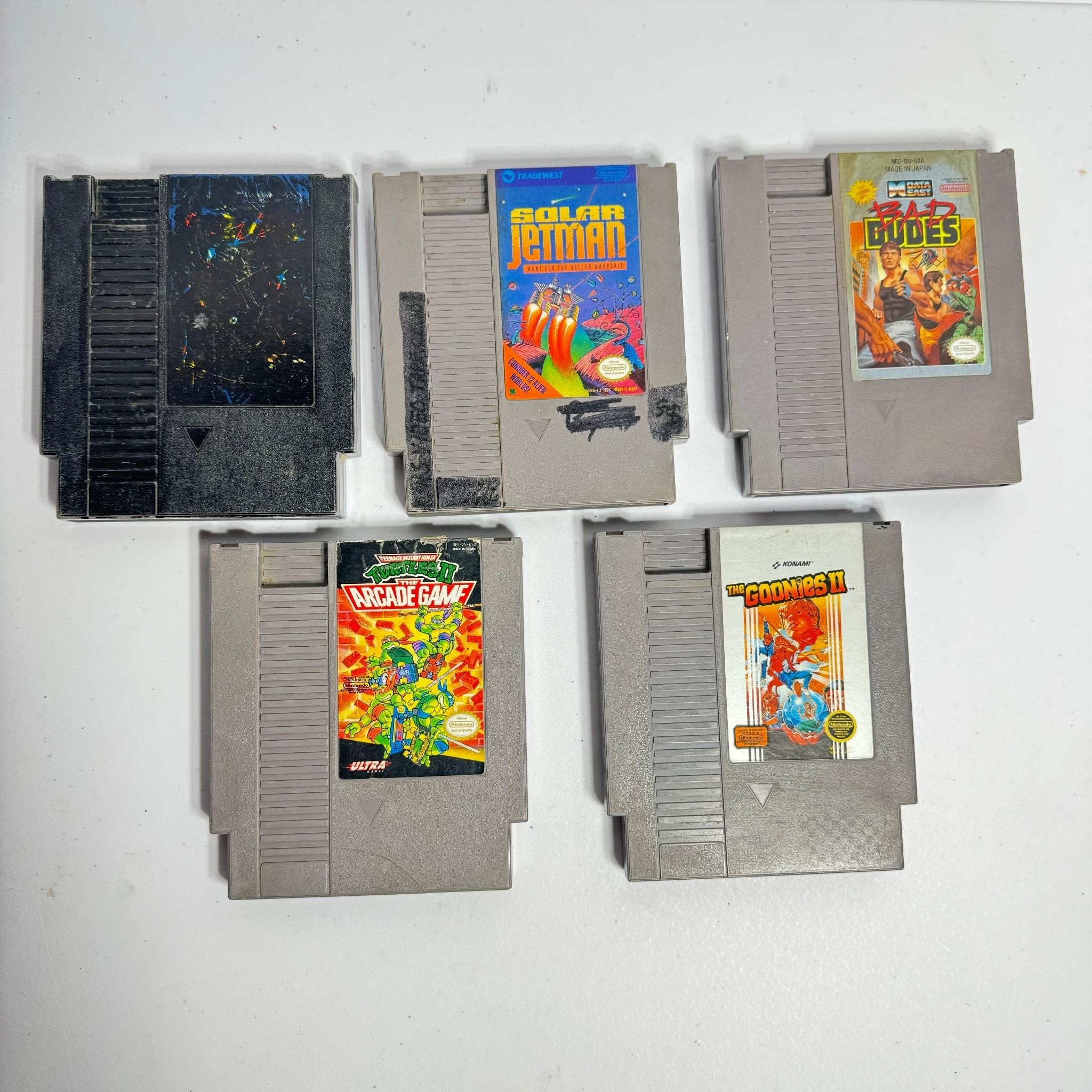 Nintendo NES 5 Game Lot Ninja Turtles and More