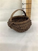 Early Small/Sample Bentwood Handled Basket, 4”T,