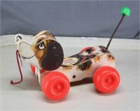 1968 FISHER PRICE DOG / BEAGLE PULL TOY #693